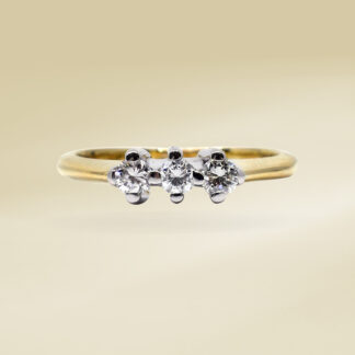 18K Two-Tone Ladies' Ring with Three Stone Diamonds