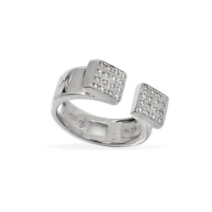 18K White Gold Ladies' Ring with Round Cut, Cluster Diamonds - Image 3