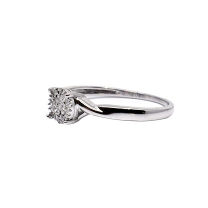 18K White Gold Ladies' Ring with Round Cut, Illusion Diamonds - Image 2
