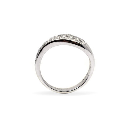 18K White Gold Ladies' Ring with Round Cut, Cluster Diamonds - Image 4