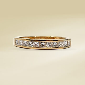 14K Yellow Gold Ladies' Ring with Round Cut Diamonds
