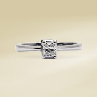 14K White Gold Ladies' Ring with Emerald Cut Diamonds