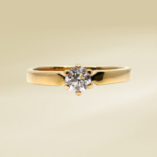 18K Yellow Gold Ladies' Ring with Round Cut, Single Stone Diamonds