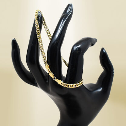 18K Yellow Gold Curb Chain Bracelet - Image 4