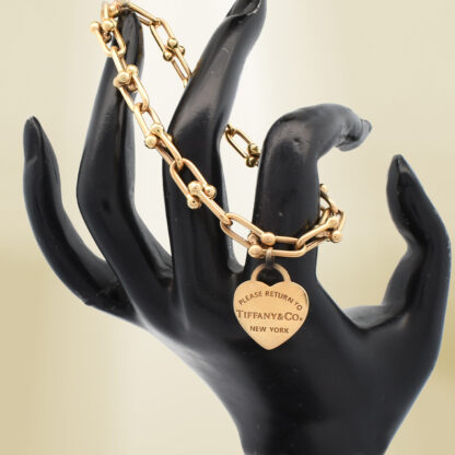 18K Yellow Gold Brand-Inspired with Heart Charm Bracelet - Image 4