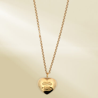 18K Yellow Gold Rolo Chain Necklace with Brand-Inspired Heart Pendant