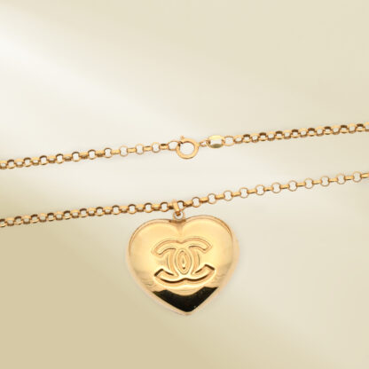 18K Yellow Gold Rolo Chain Necklace with Brand-Inspired Heart Pendant - Image 3
