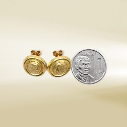 18K Yellow Gold Vintage Cameo Design Earrings - Image 2