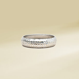 18K White Gold  Ladies' Ring