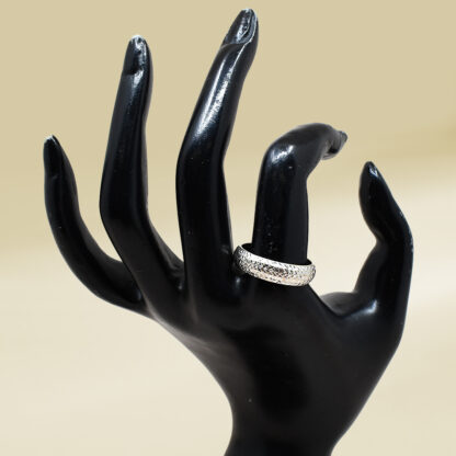 18K White Gold  Ladies' Ring - Image 4