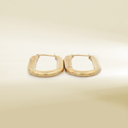 18K Yellow Gold Brand-Inspired Oval Shape Hoop Earrings