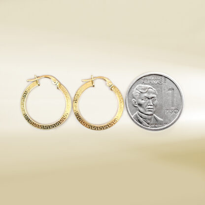18K Yellow Gold Hoop Design Earrings - Image 2