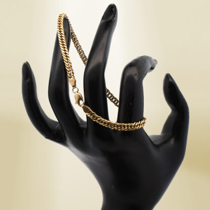18K Yellow Gold Curb Chain Bracelet - Image 4