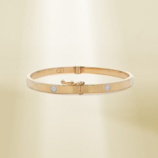 18K Yellow Gold Brand-Inspired Clip Type Bangle