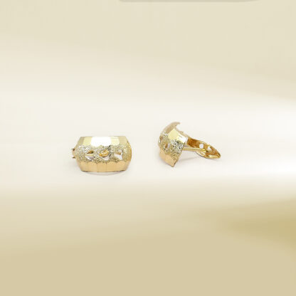 18K Yellow Gold Heart Design Earrings - Image 3