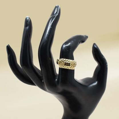 18K Yellow Gold Brand-Inspired Ladies' Ring - Image 4
