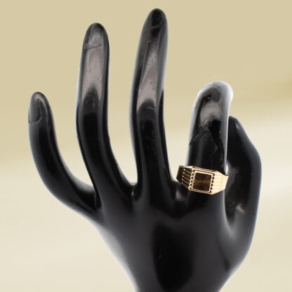 18K Yellow Gold Signet Design Gents' Ring - Image 4