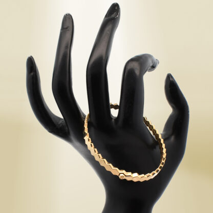 18K Yellow Gold Honeycomb Design Clip Type Bangle - Image 4