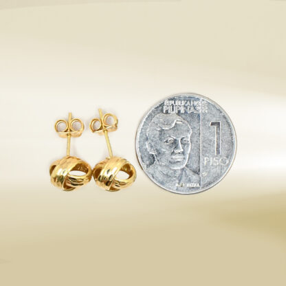 18K Yellow Gold Knot Design Earrings - Image 2