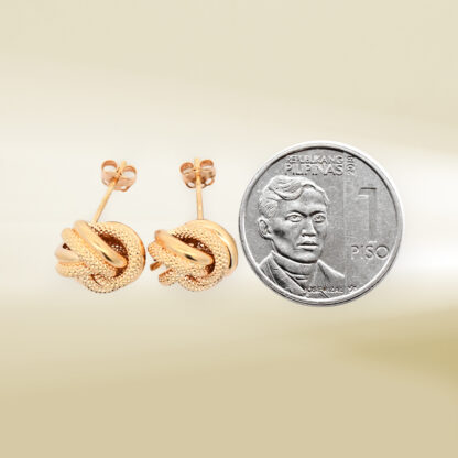 18K Yellow Gold Knot Design Earrings - Image 2