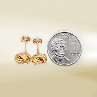 18K Yellow Gold Knot Design Earrings - Image 2