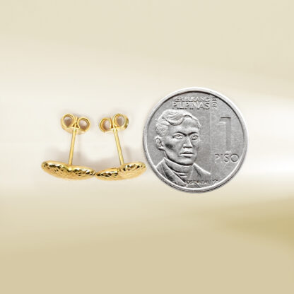 18K Yellow Gold Heart Design Earrings - Image 2