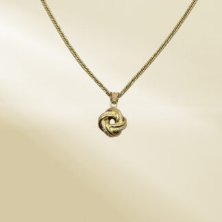 18K Yellow Gold Curb Chain Necklace with Knot Pendant